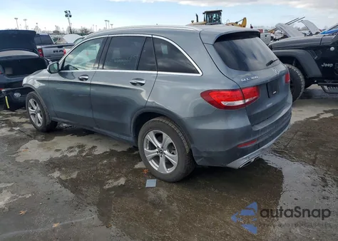 2017 Mercedes-Benz Glc 300 4Matic z USA, uszkodzony, nr VIN WDC0G4KB1HF243997